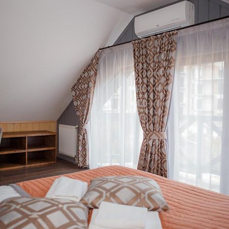 Hotel Monysto Bukovel Exteriör bild